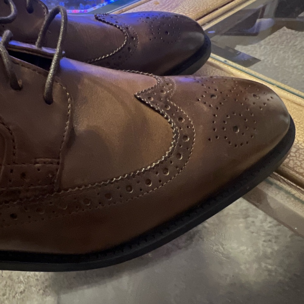 NWOB Rockport Wingtip Perforated Brogue Men's Brown Leather Oxfords 9.5W - Picture 3 of 16